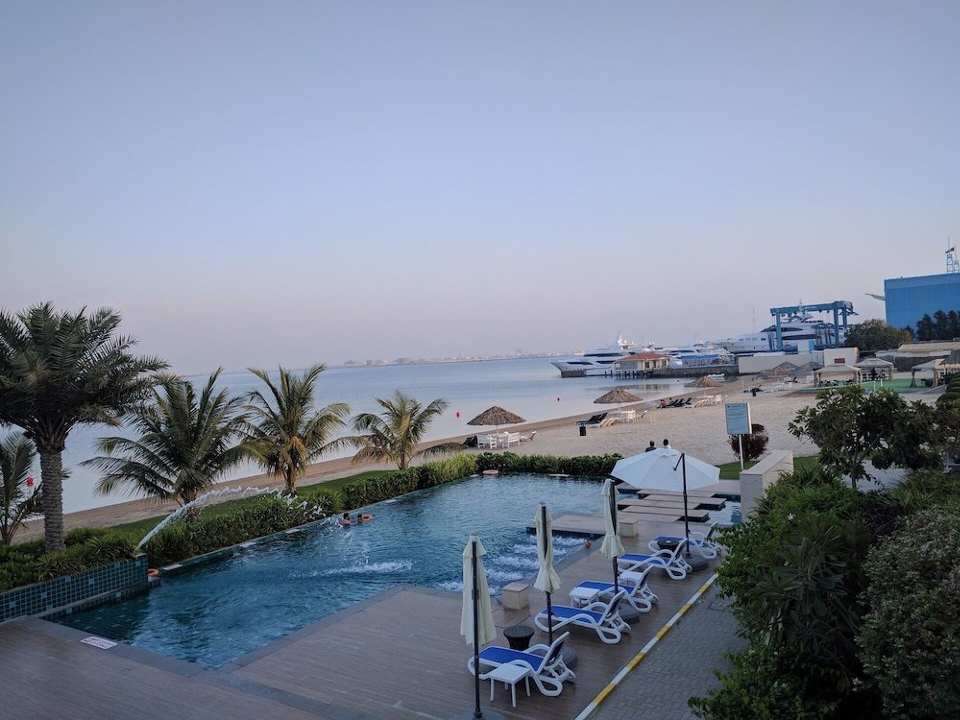 Pearl Beach Hotel & Spa 3* 18