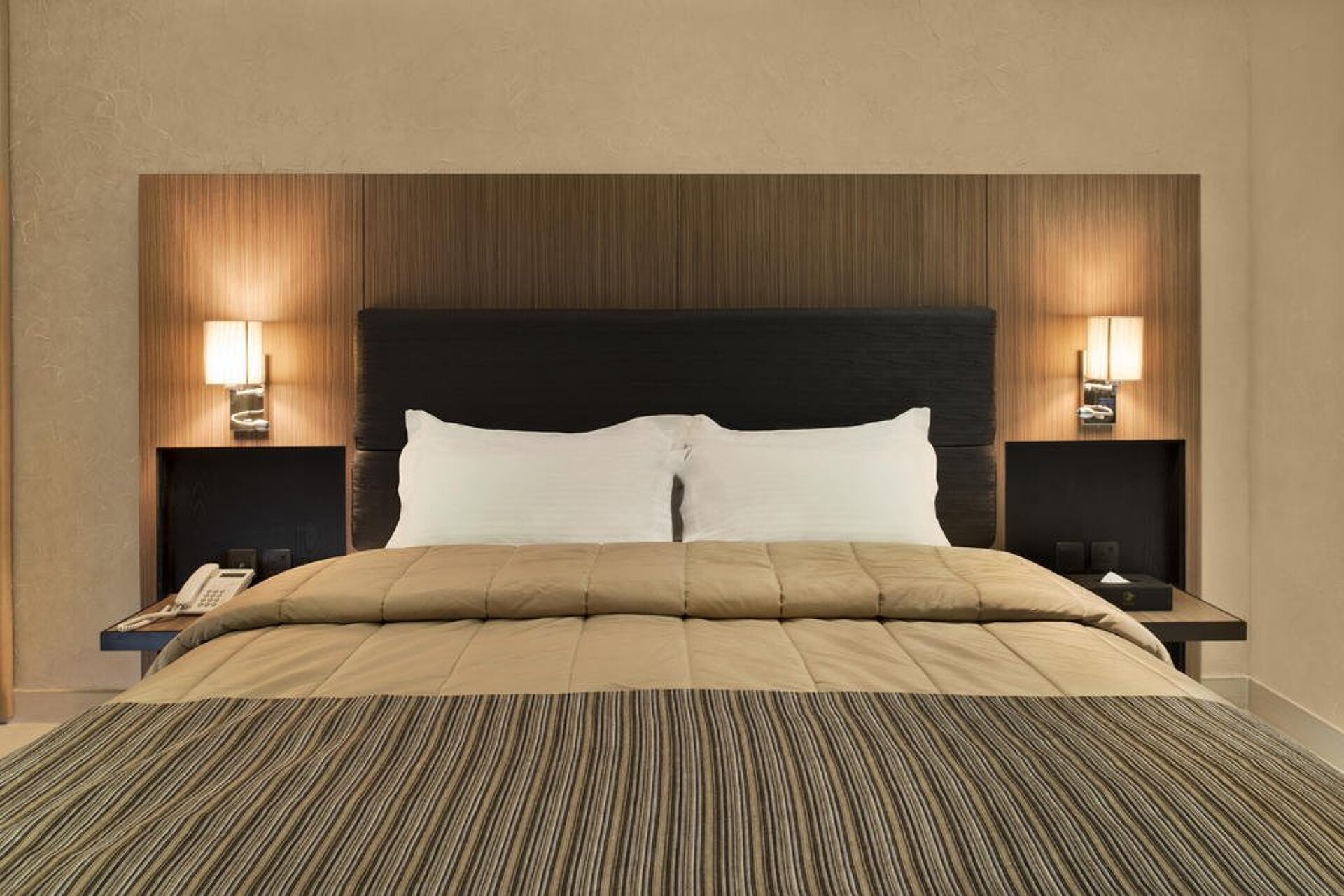Pearl Beach Hotel & Spa 3* 33