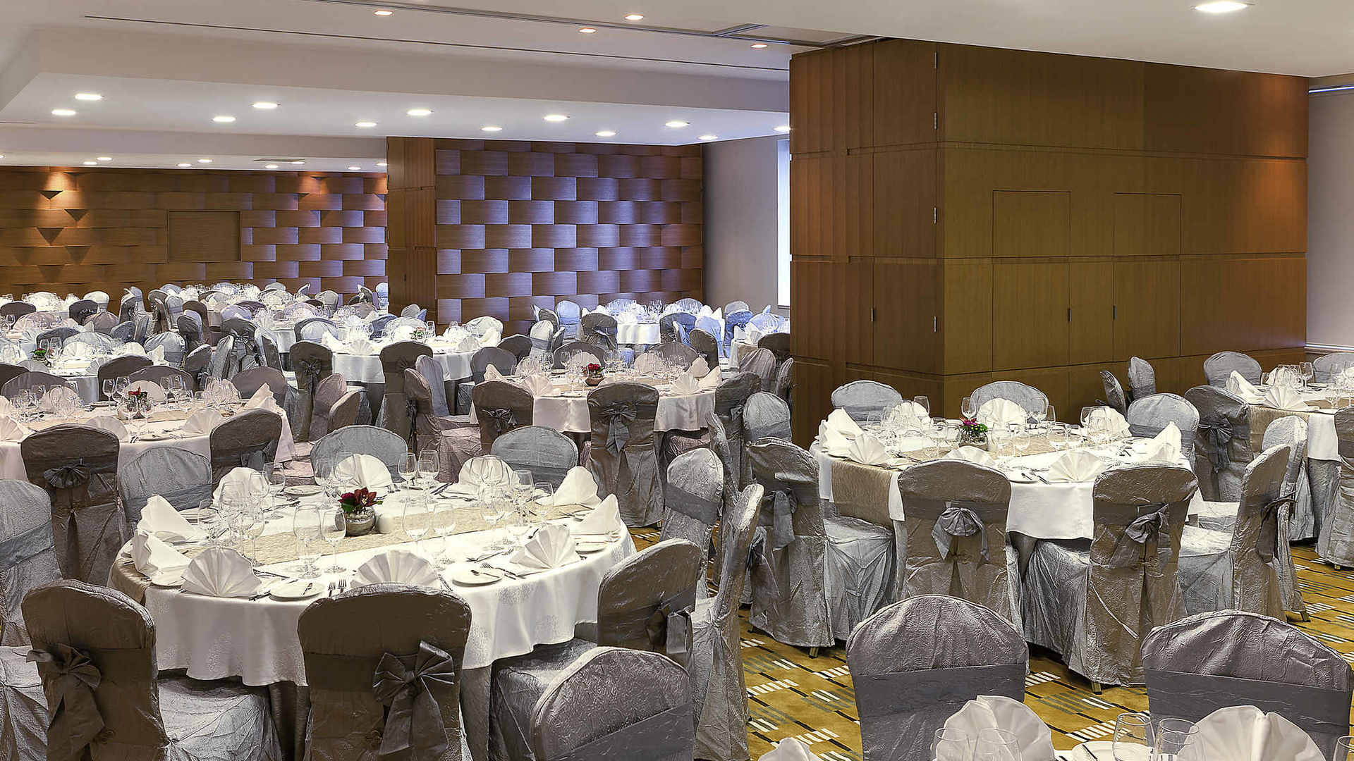 Novotel Dubai Al Barsha 4* 10