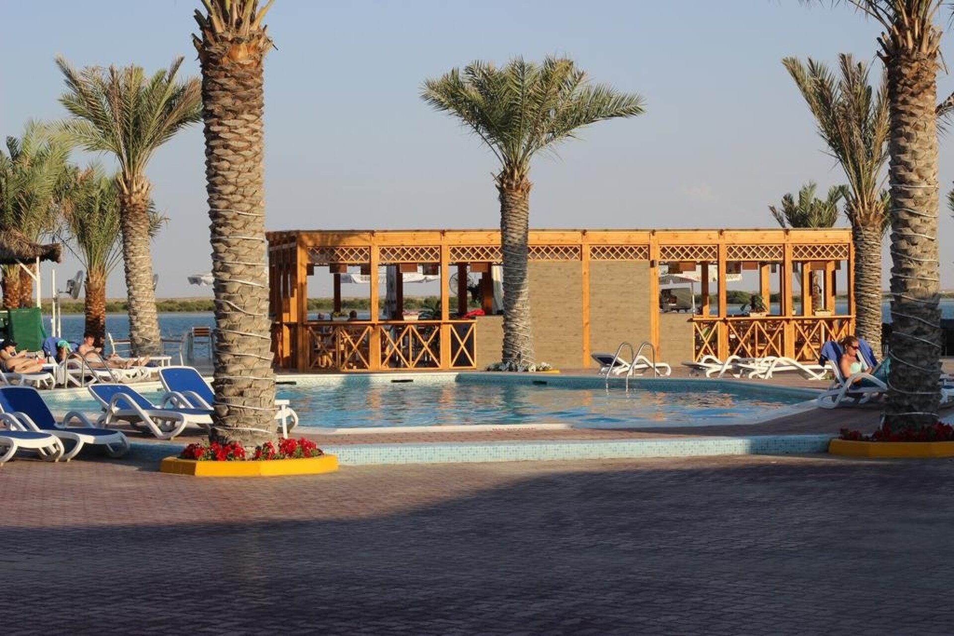 Pearl Beach Hotel & Spa 3* 10