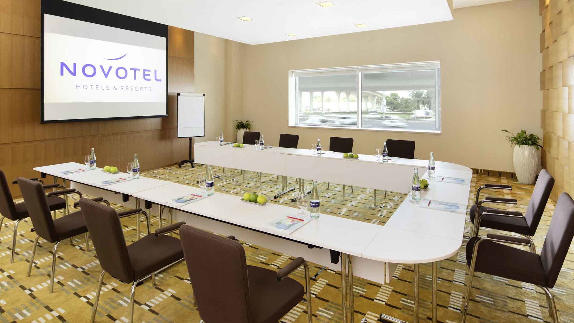 Novotel Dubai Al Barsha 4* 9
