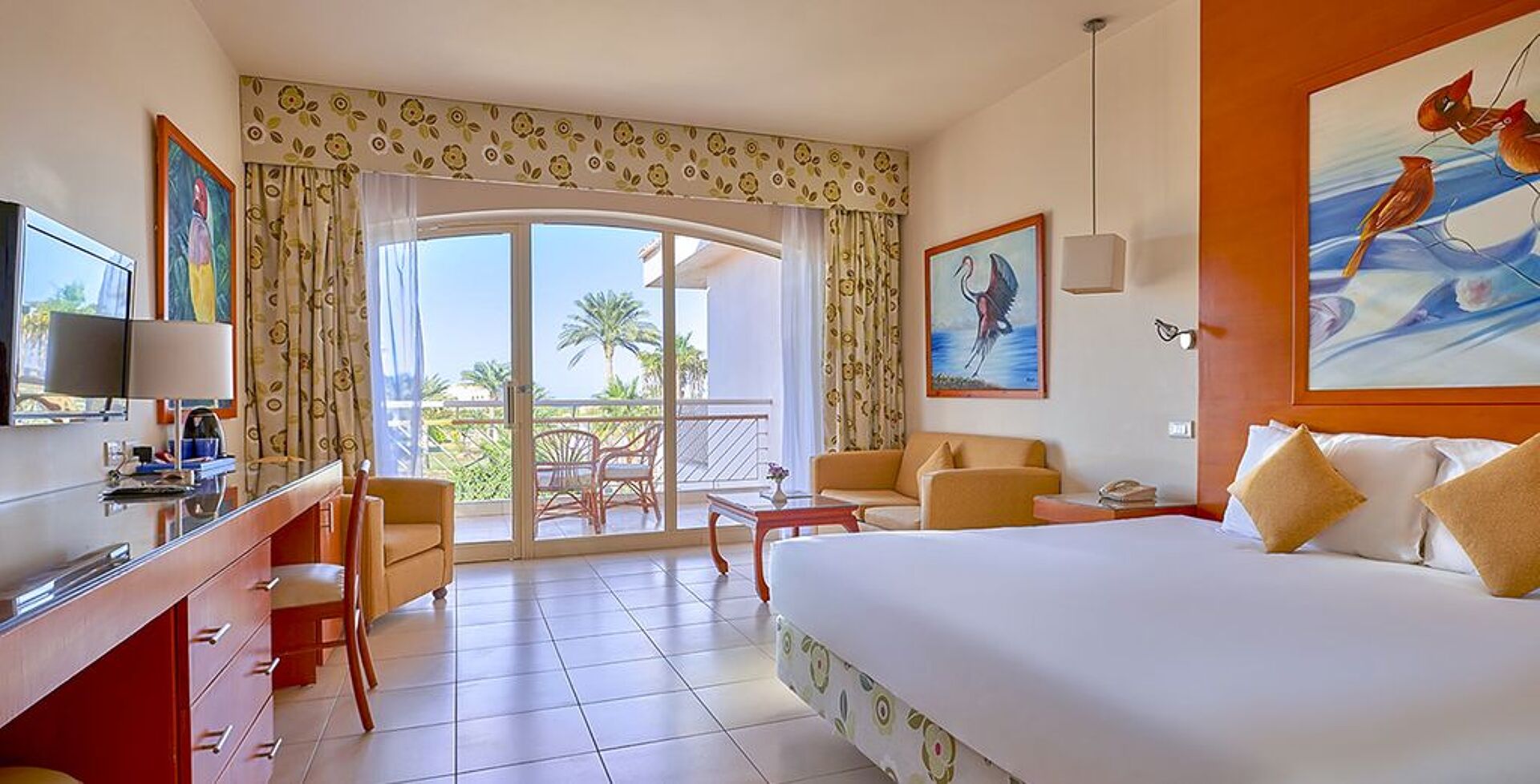Parrotel Beach Resort  11