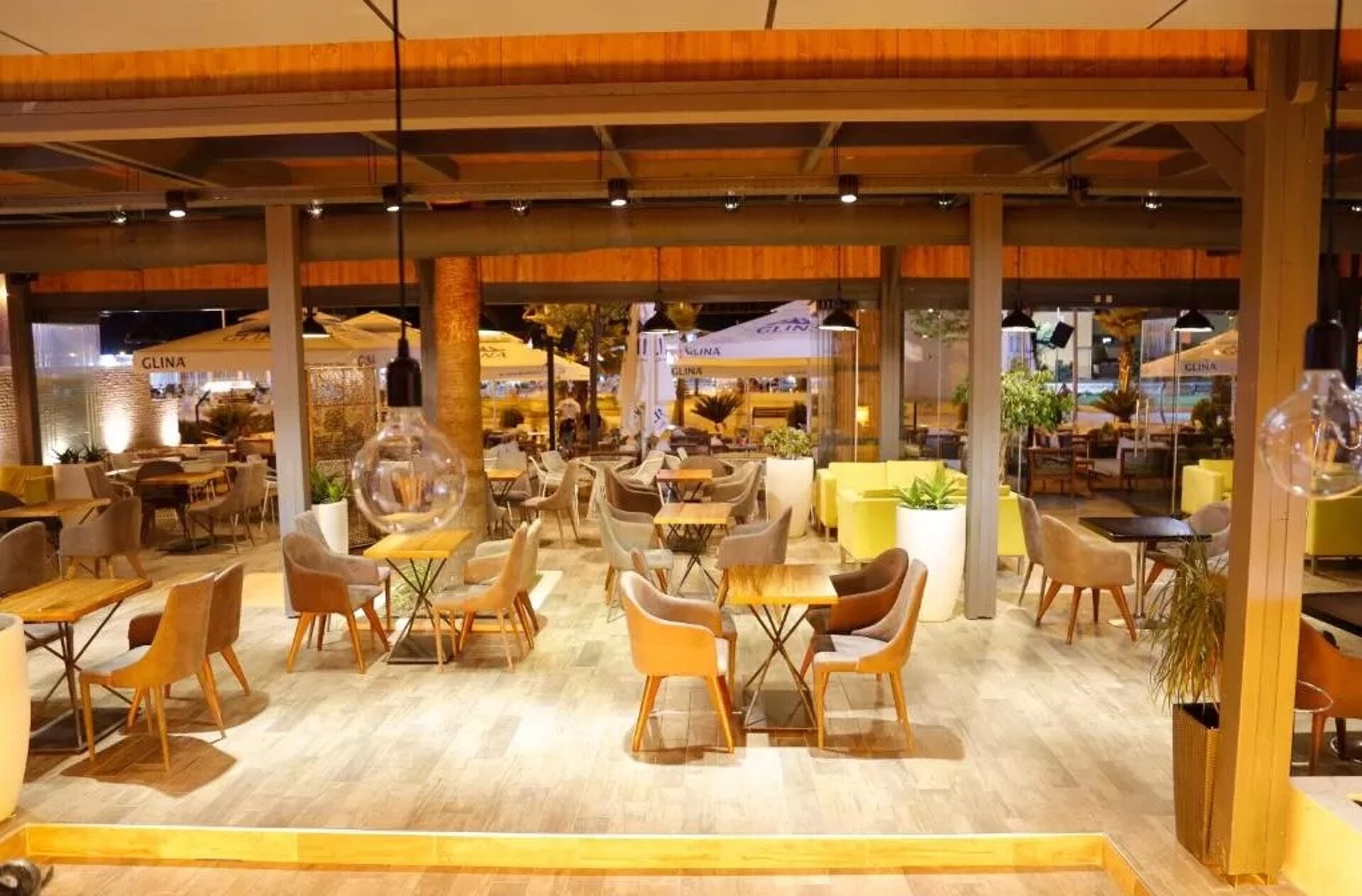 Vlora International 5* 7