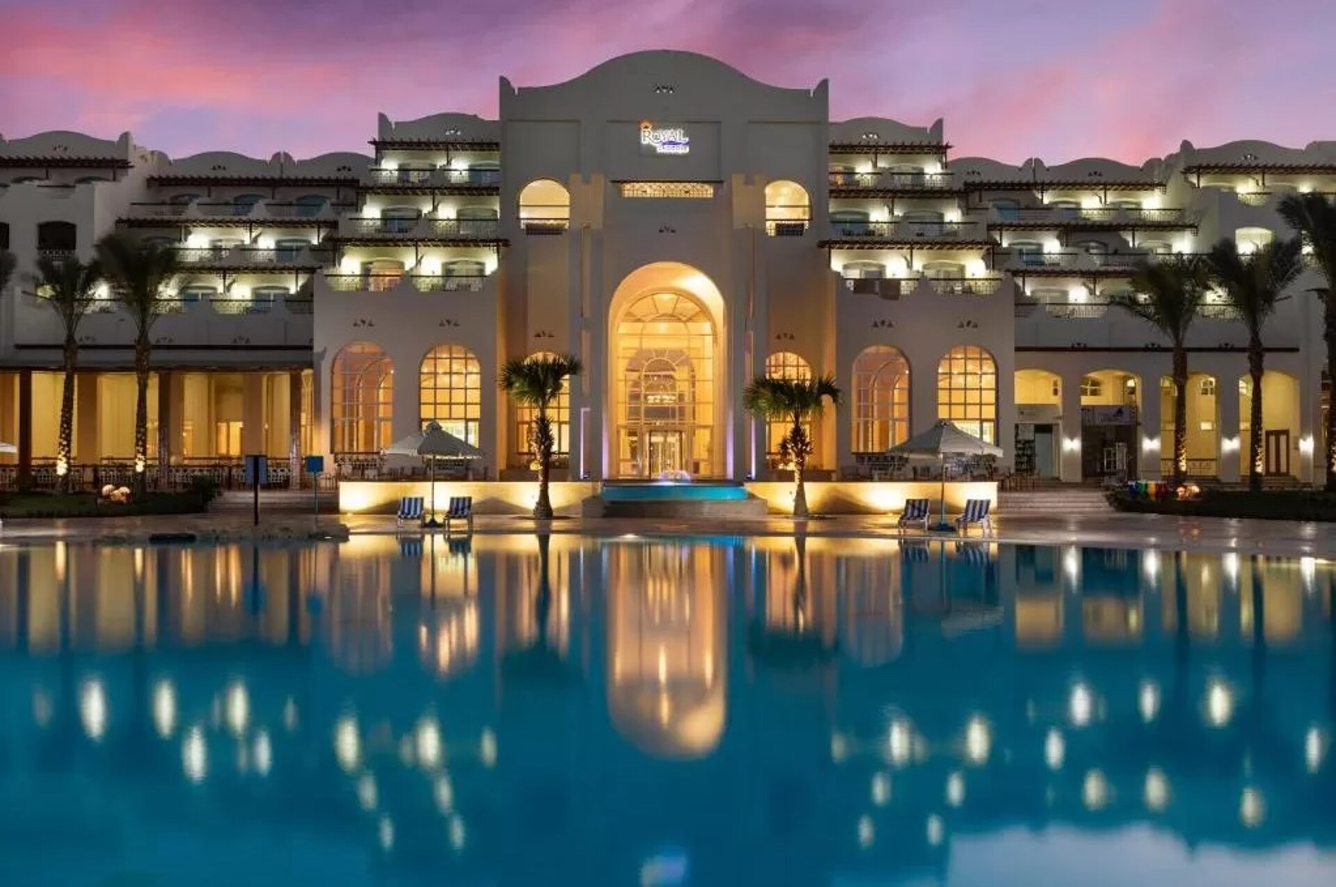 Royal Lagoons Resort & Aqua Park 5* 0