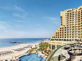 Fairmont Ajman 5*