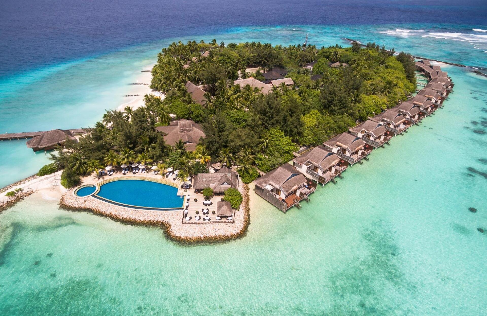 Taj Coral Reef Resort & Spa 5* 0