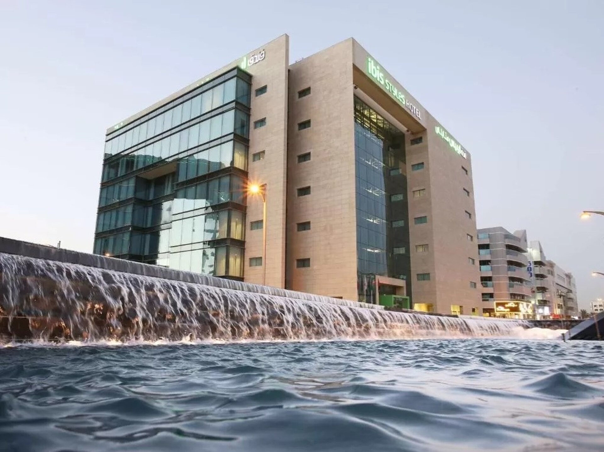 Ibis Styles Dubai Jumeira 3* 1