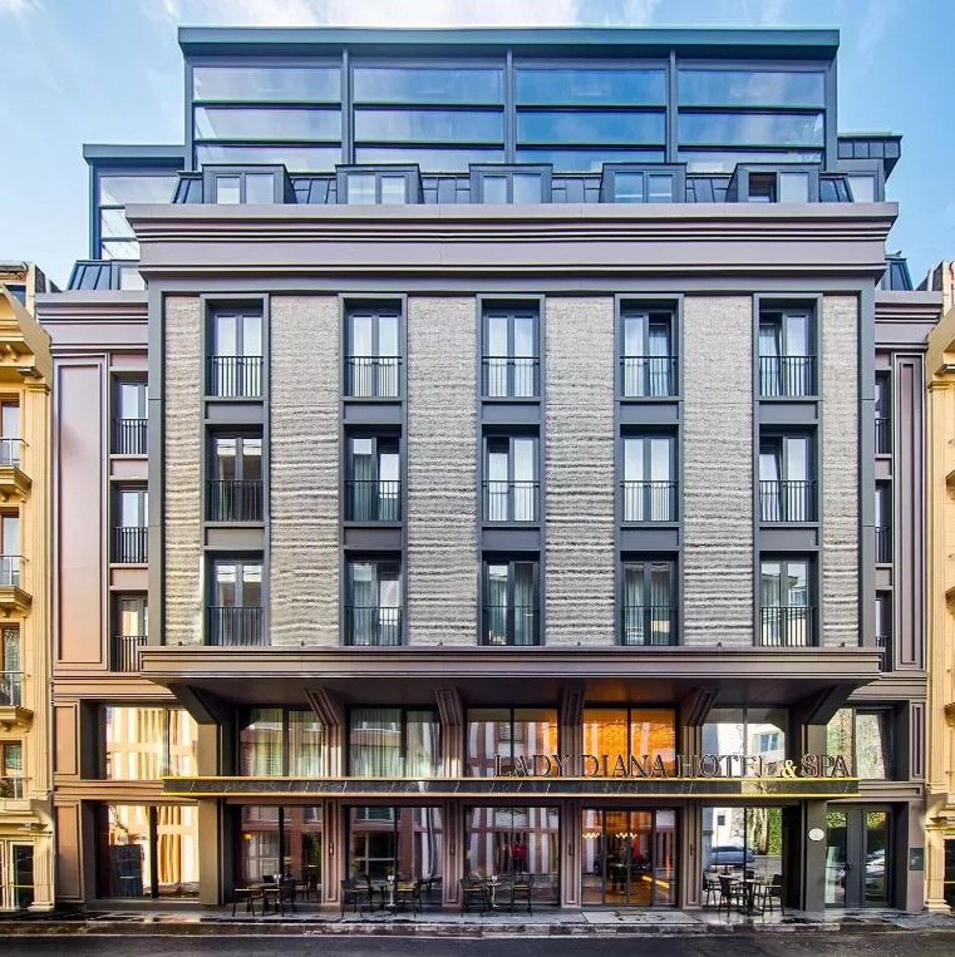 Lady Diana Hotel 0