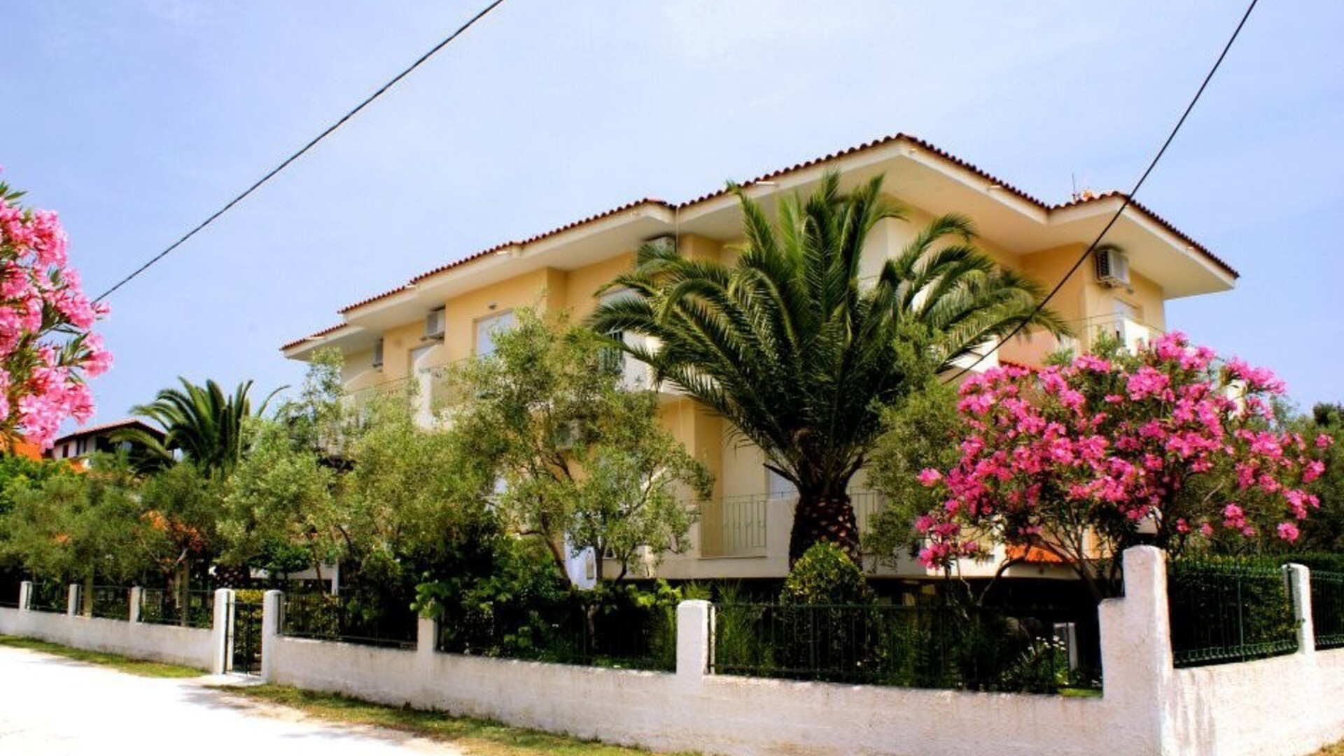 America Hotel Prinos 1* 0
