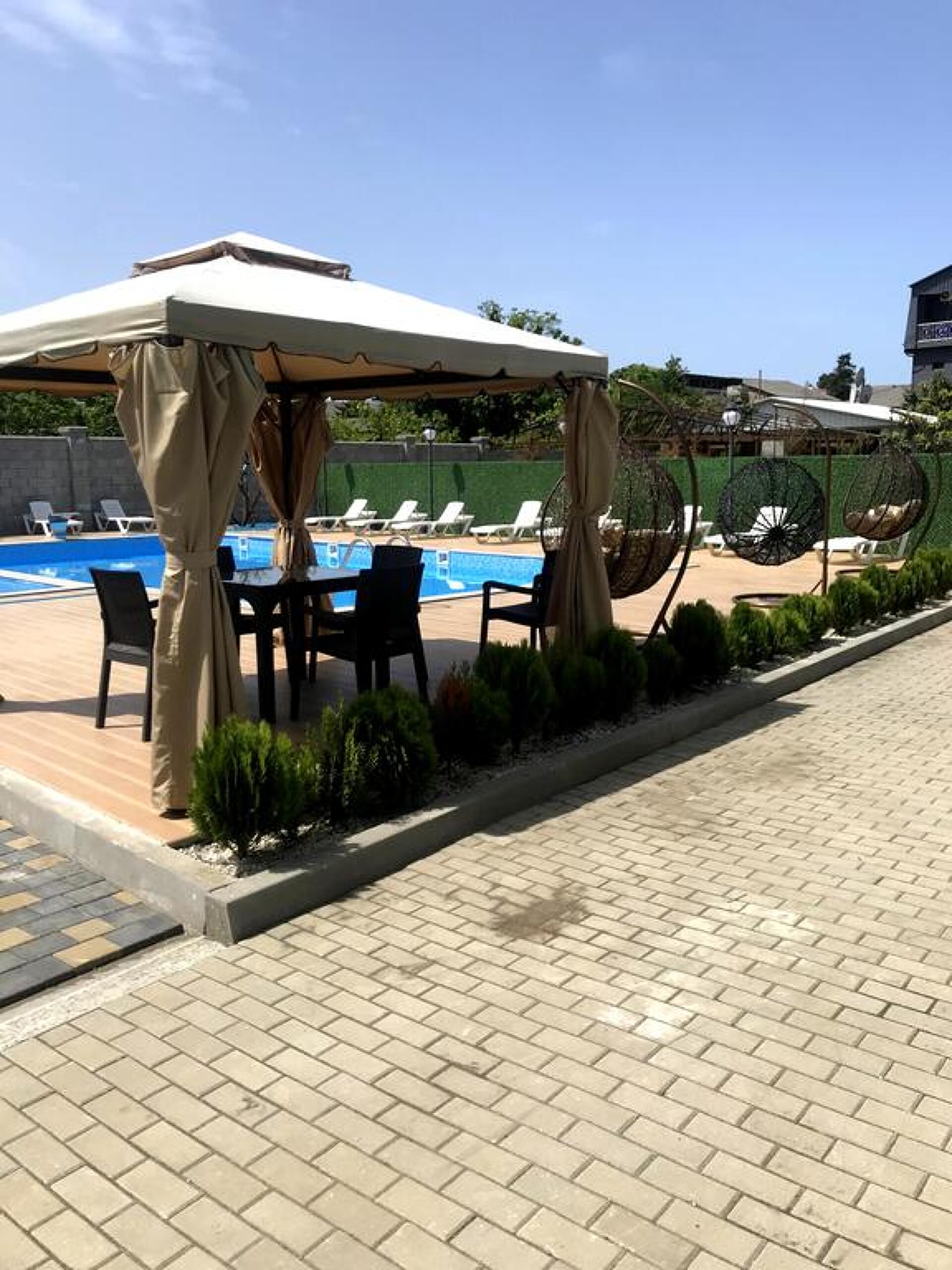 Georgian Wine House 22