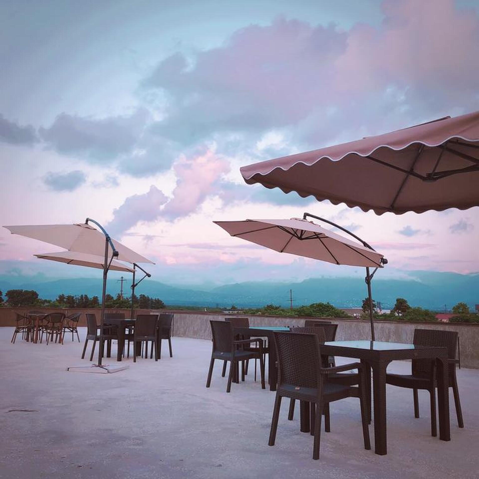 Georgian Wine House 23