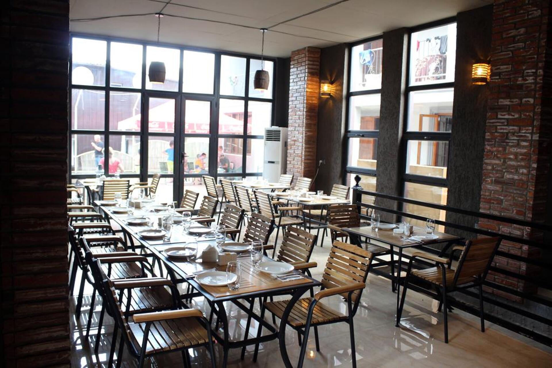 Georgian Wine House 21