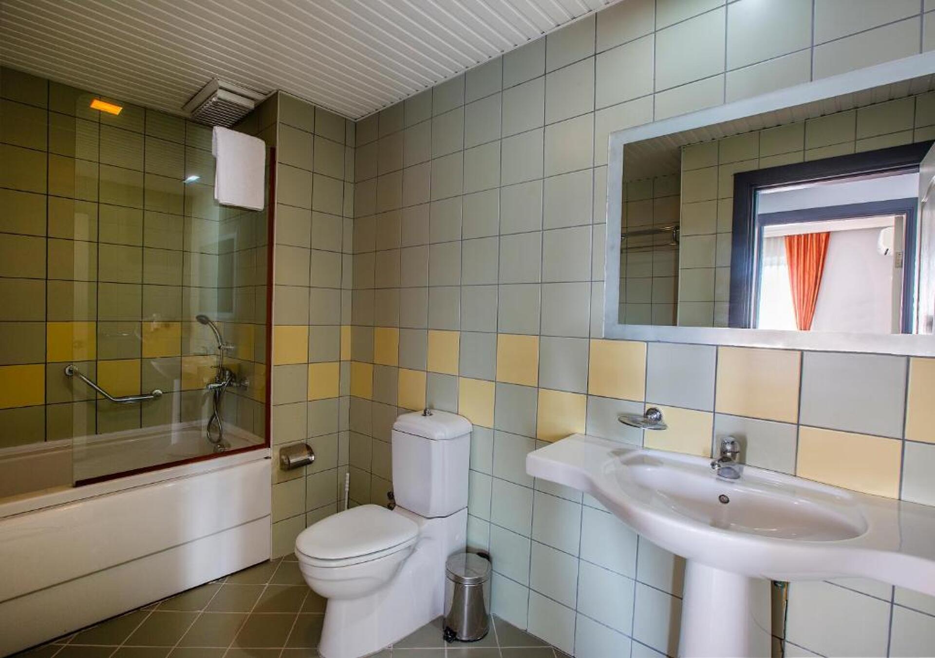Royalisa Hotel 3* 13