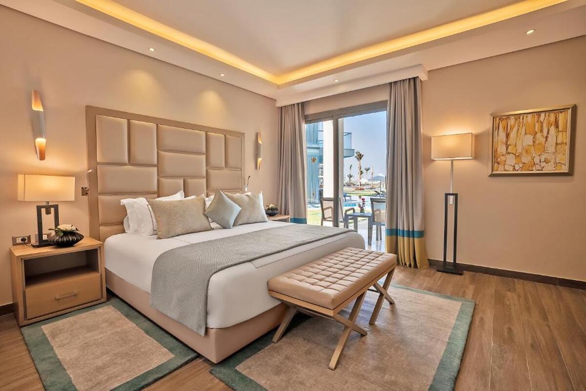Rixos Premium Magawish Suites & Villas 5* 1