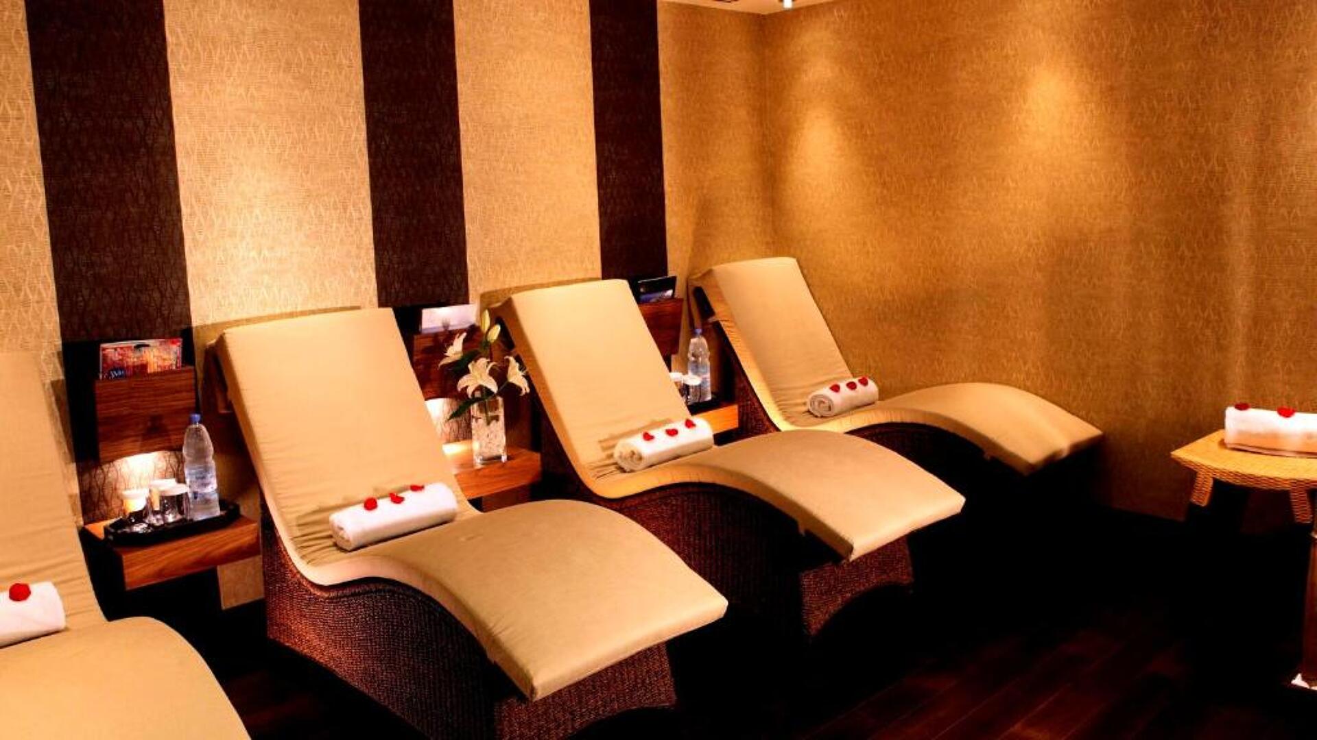 Crowne Plaza Dubai Deira 5* 40