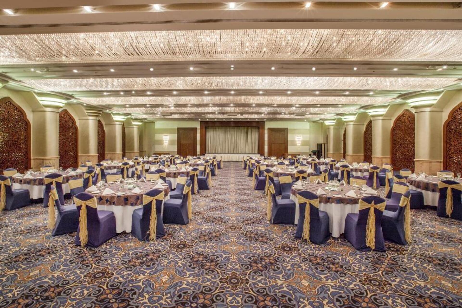 Crowne Plaza Dubai Deira 5* 32
