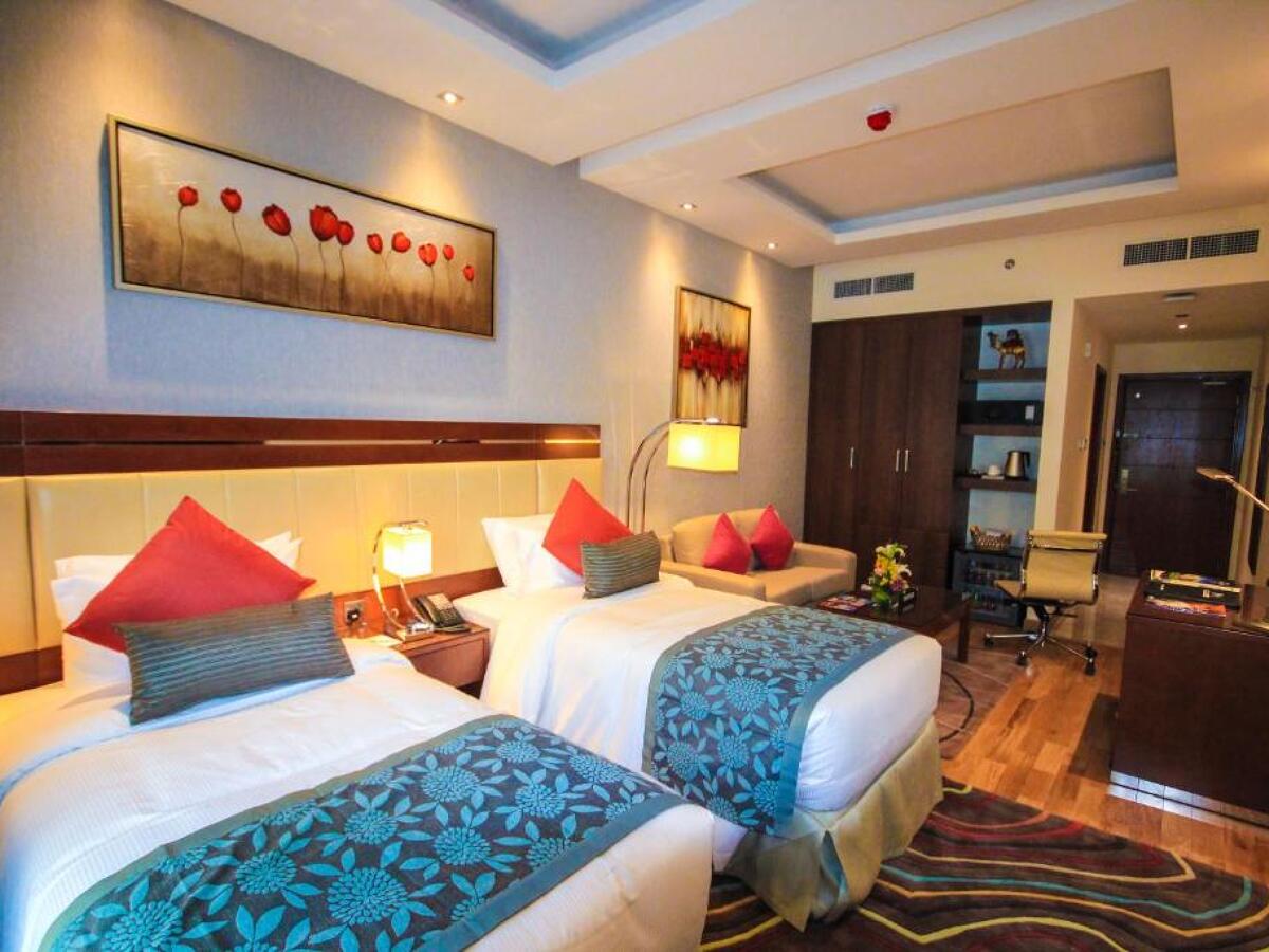 Rose Park Hotel Al Barsha 4* 1