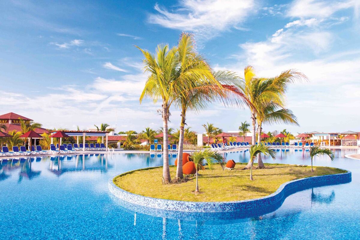 Memories Flamenco Beach Resort 5* 0