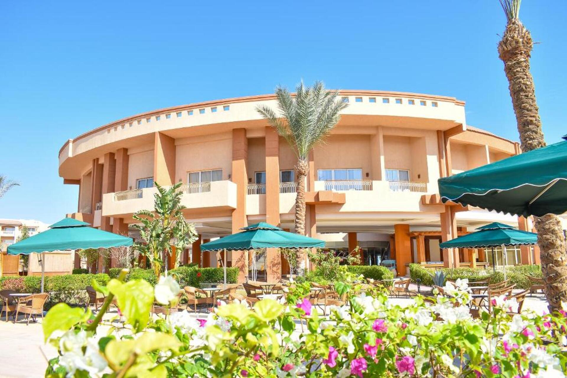 Parrotel Lagoon Resort 11