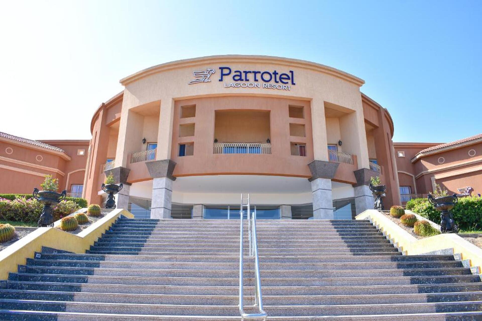 Parrotel Lagoon Resort 36