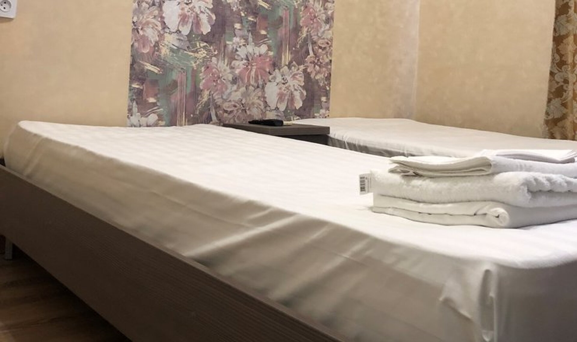 Rich Hotel 7