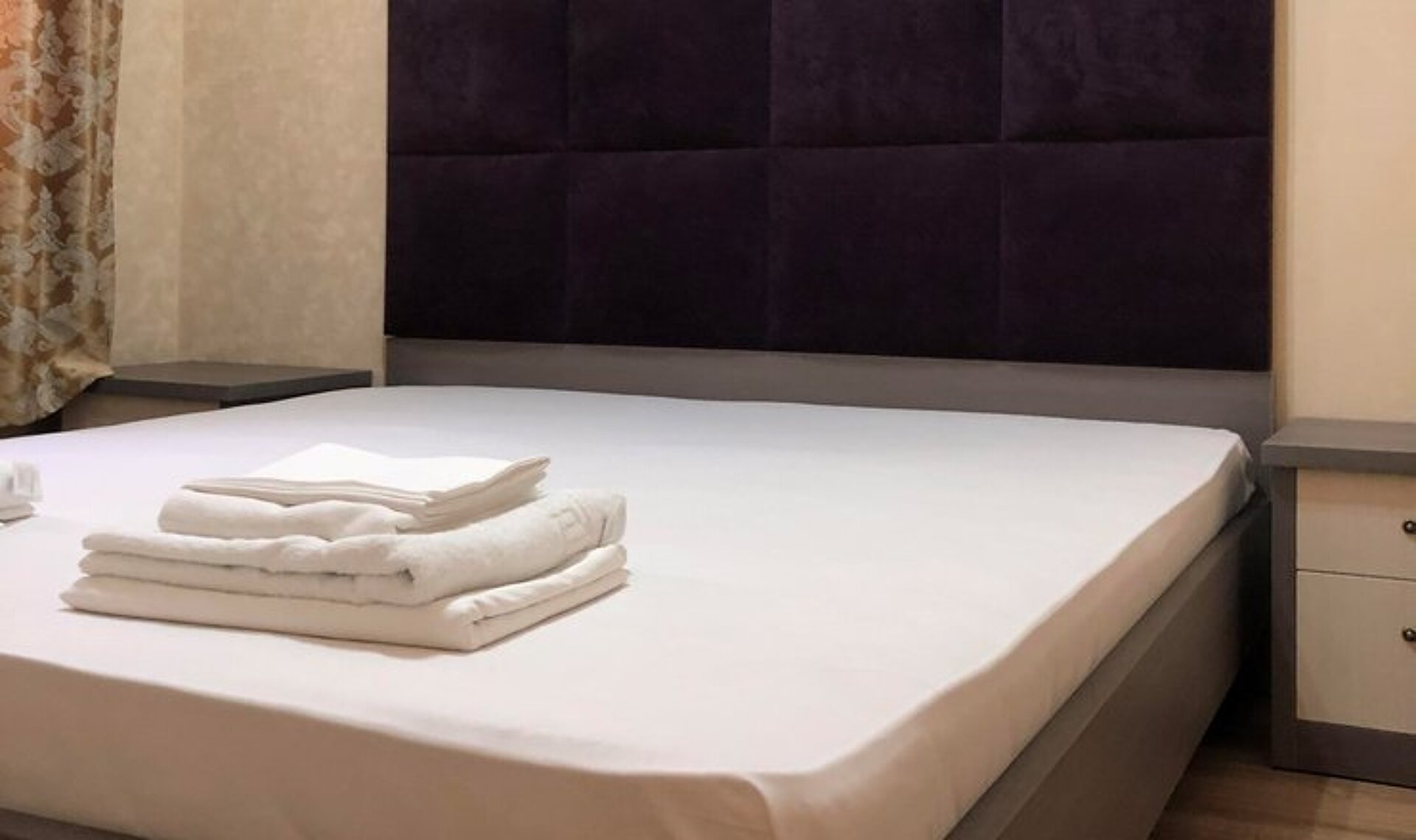 Rich Hotel 20