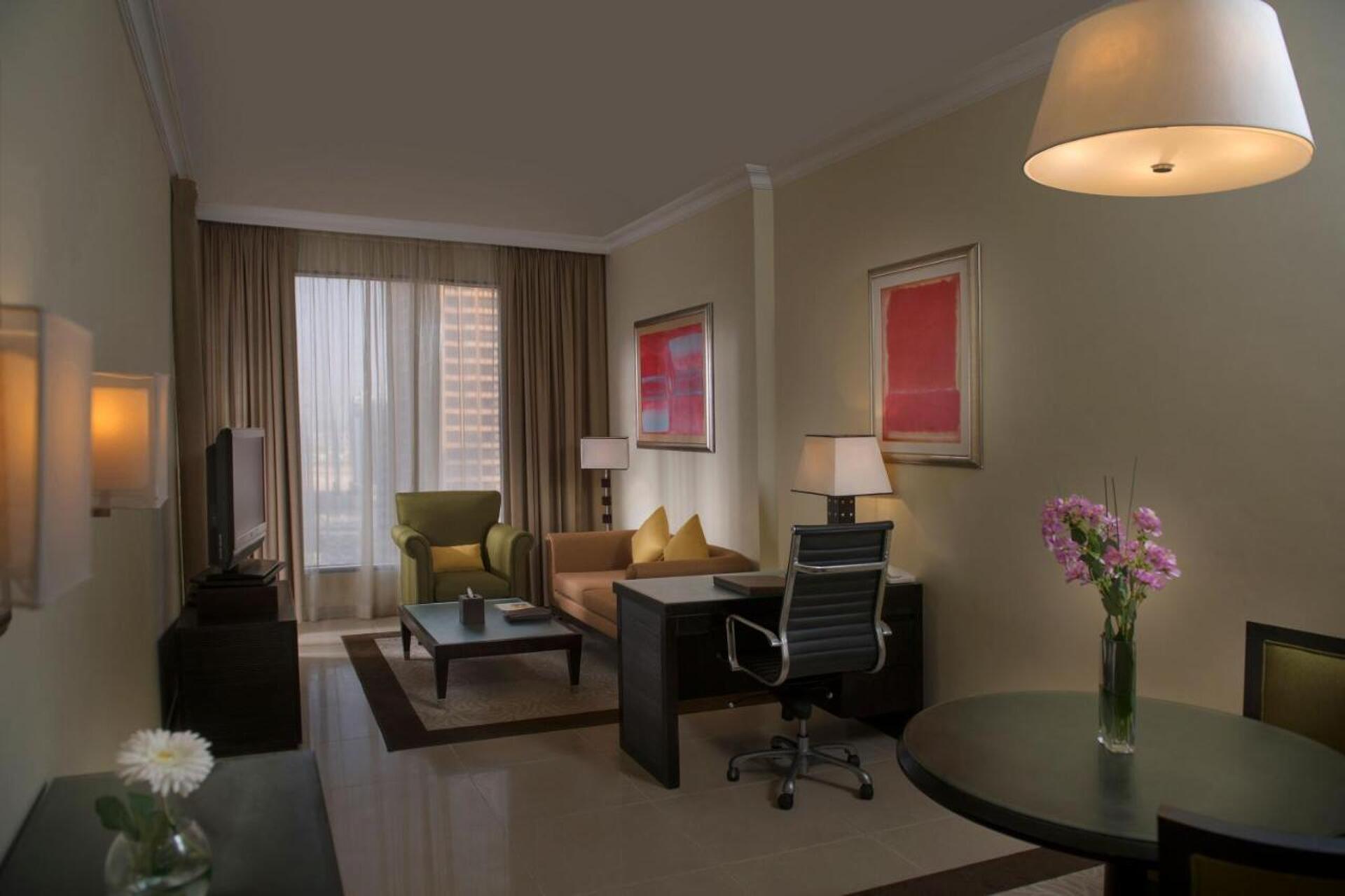 Two Seasons Hotel & Apartments 4* 37