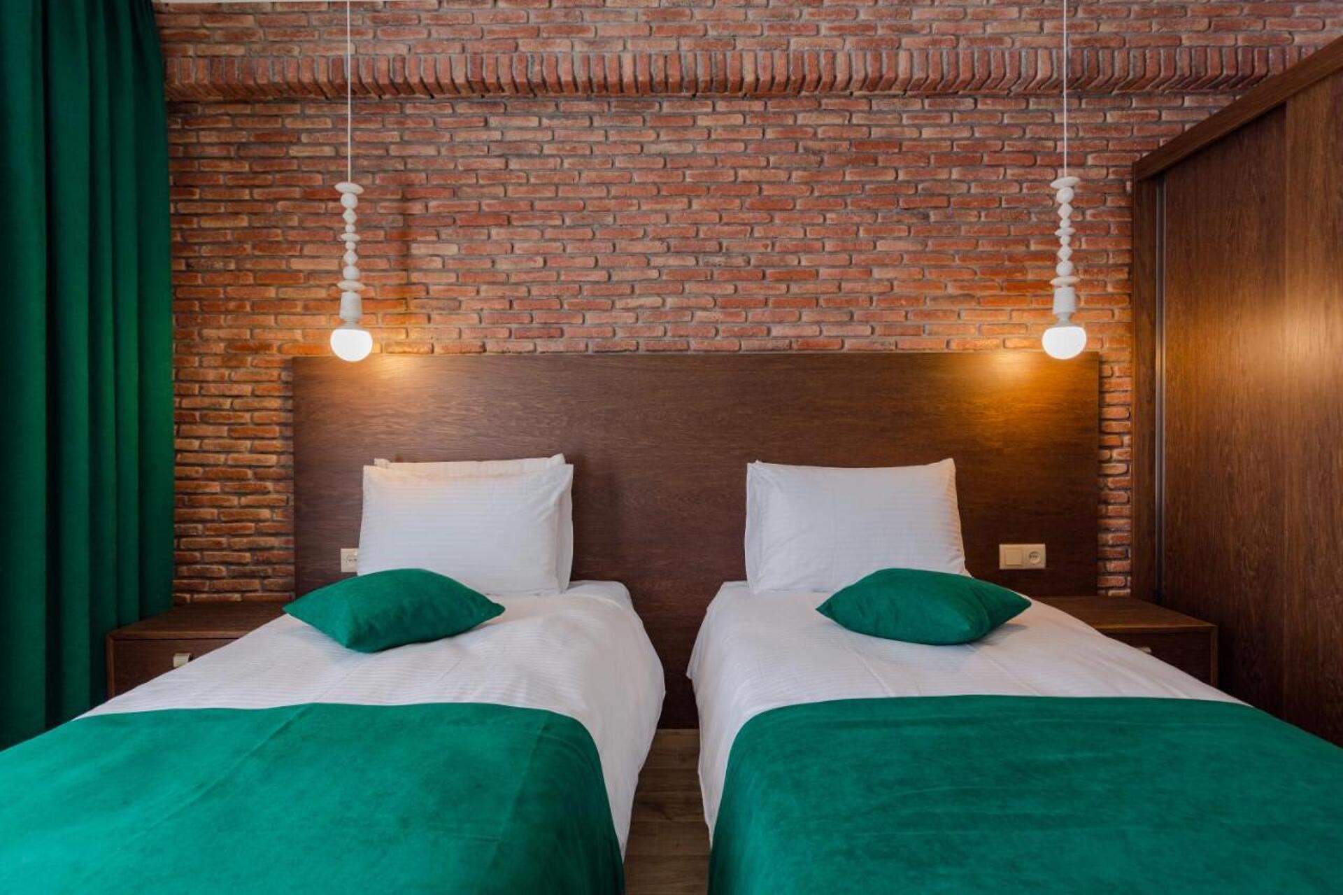 Bloom Hotel 4* 6