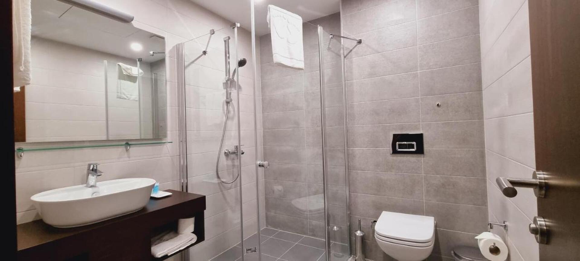 Elegance 4* 36