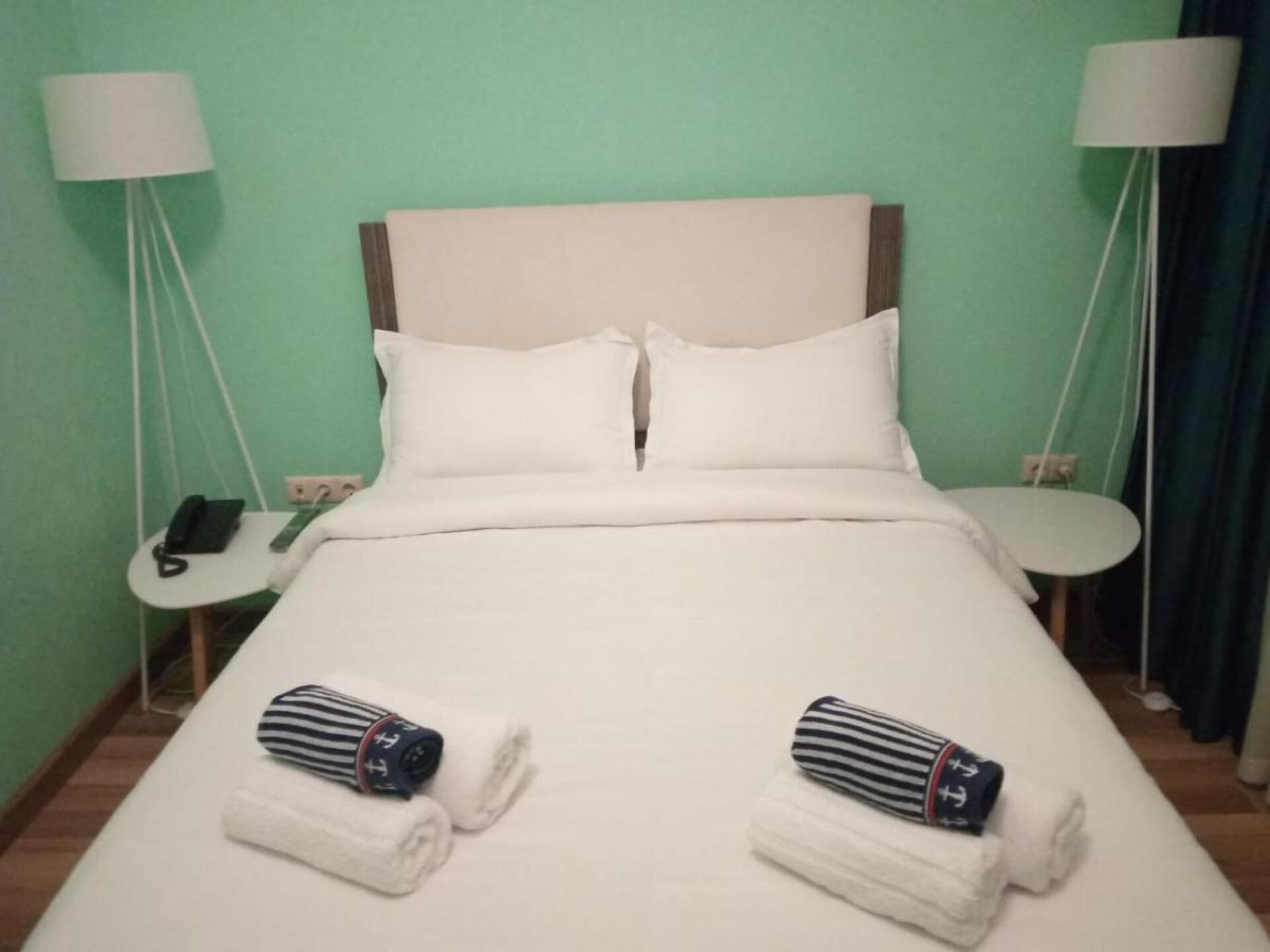 Connect Hotel Bar & Terrace 3* 2