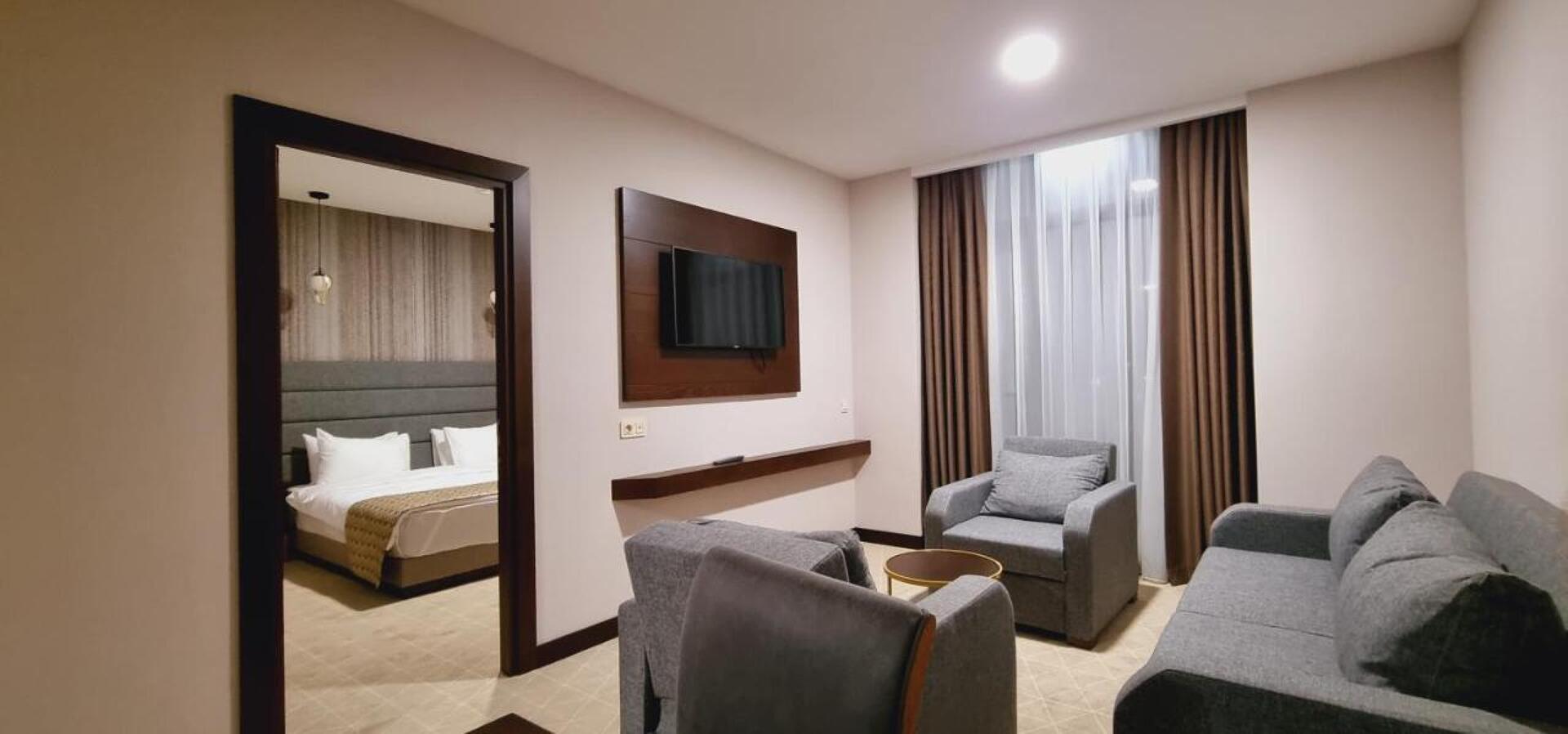 Elegance 4* 41