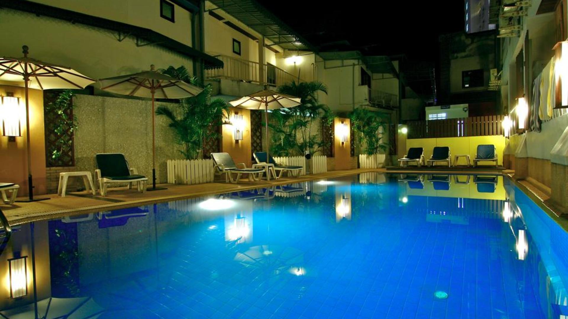 Rattana Beach 3* 3
