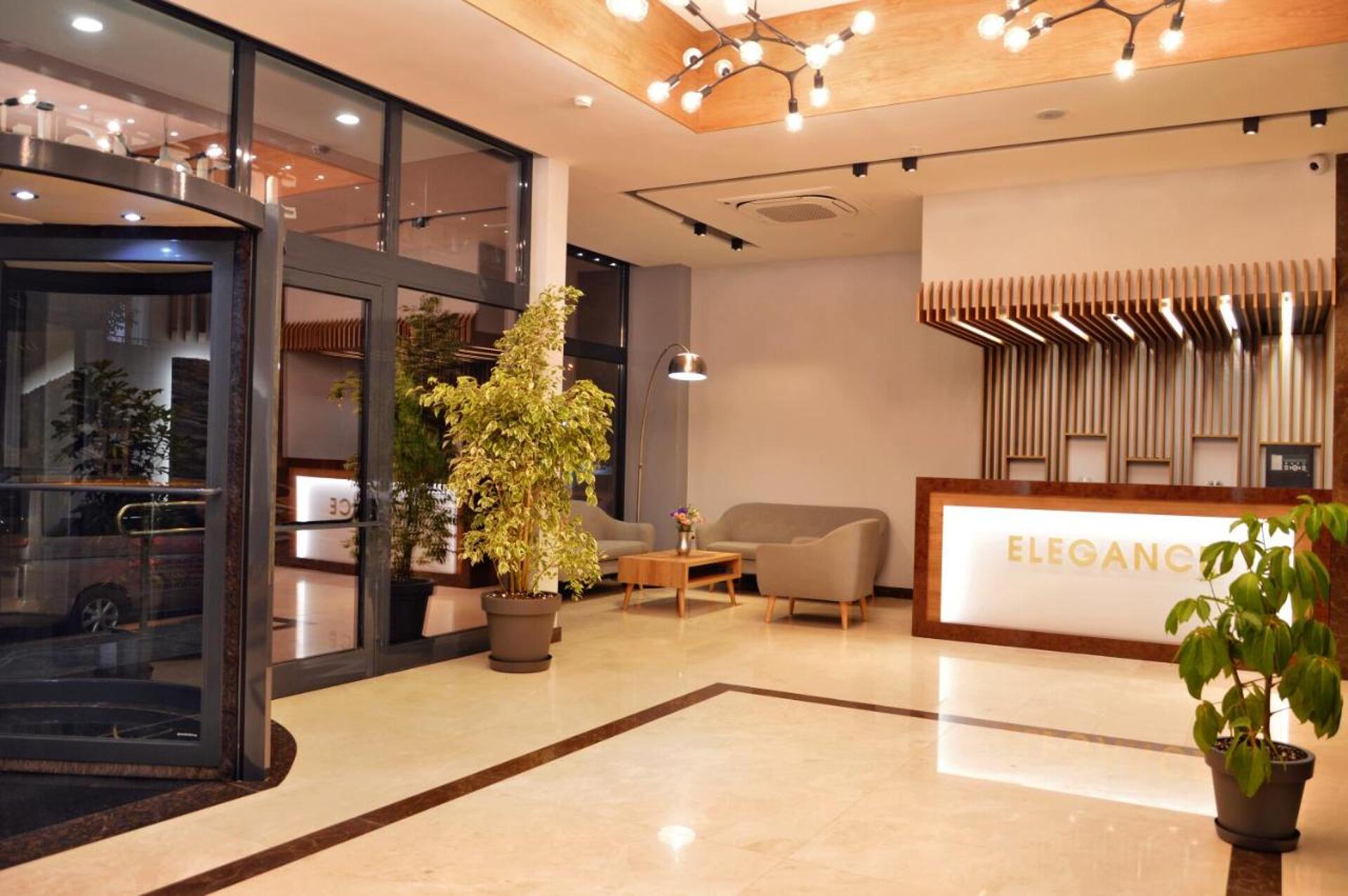 Elegance 4* 16