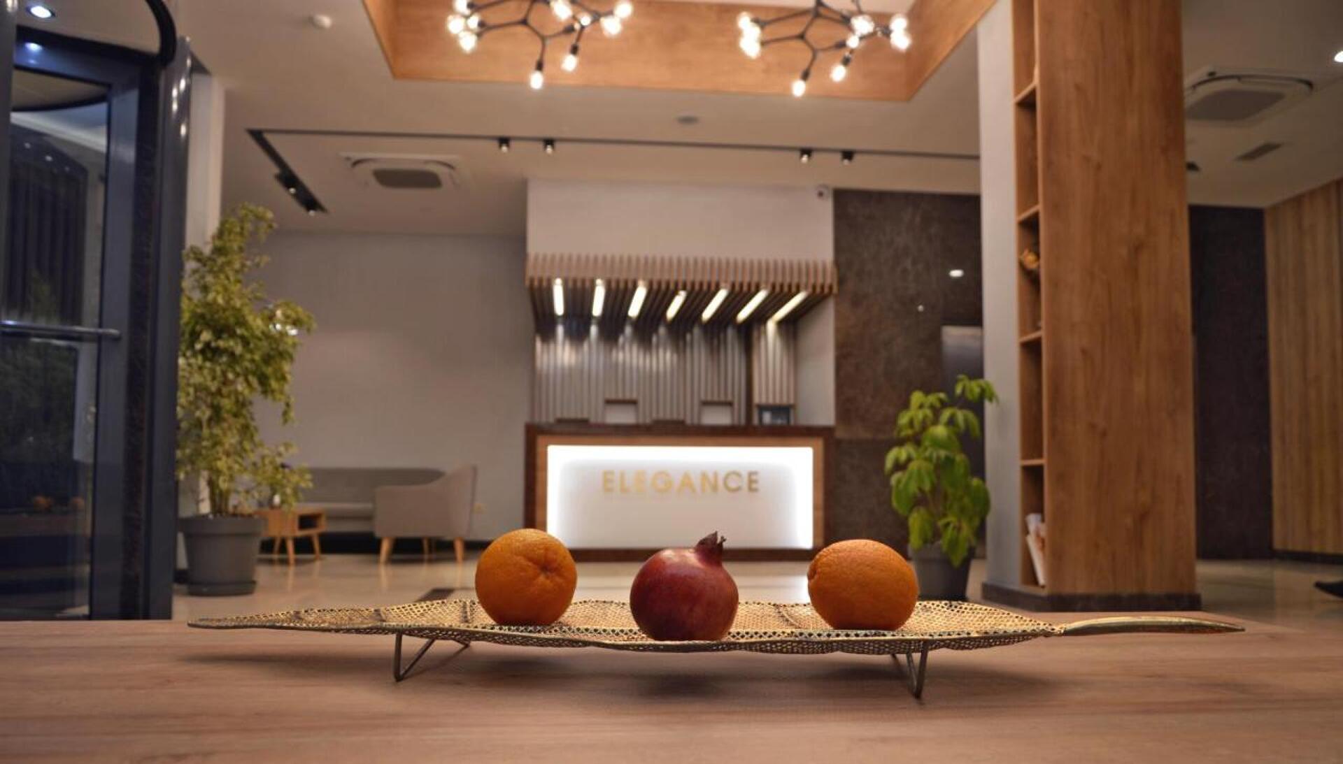 Elegance 4* 7