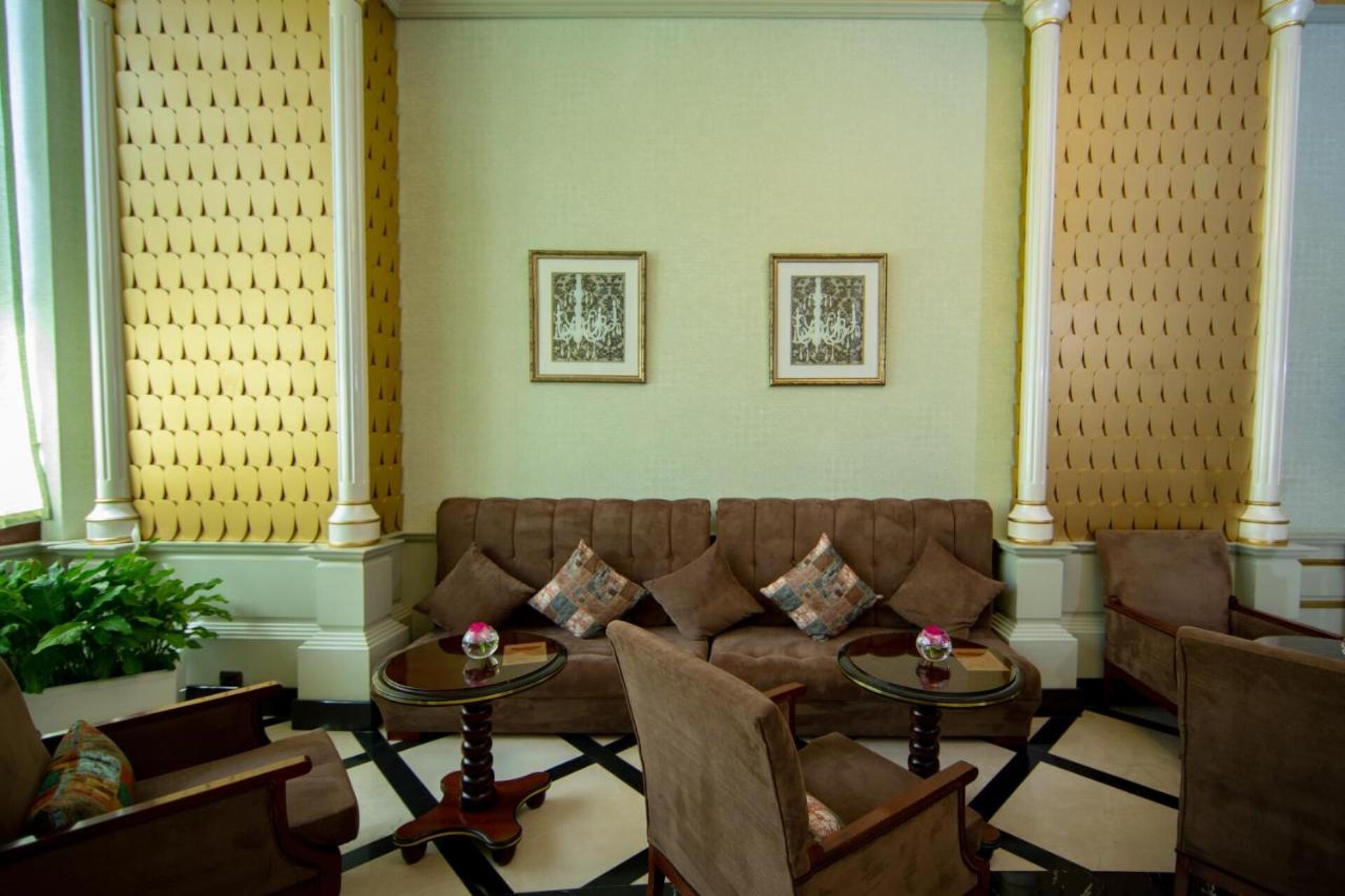 Sapphire Hotel 11
