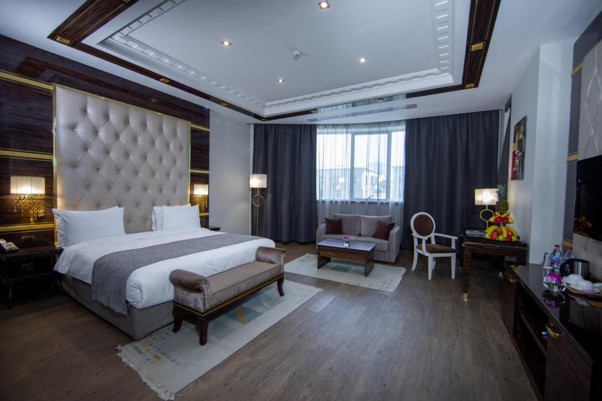 Sapphire Hotel 8