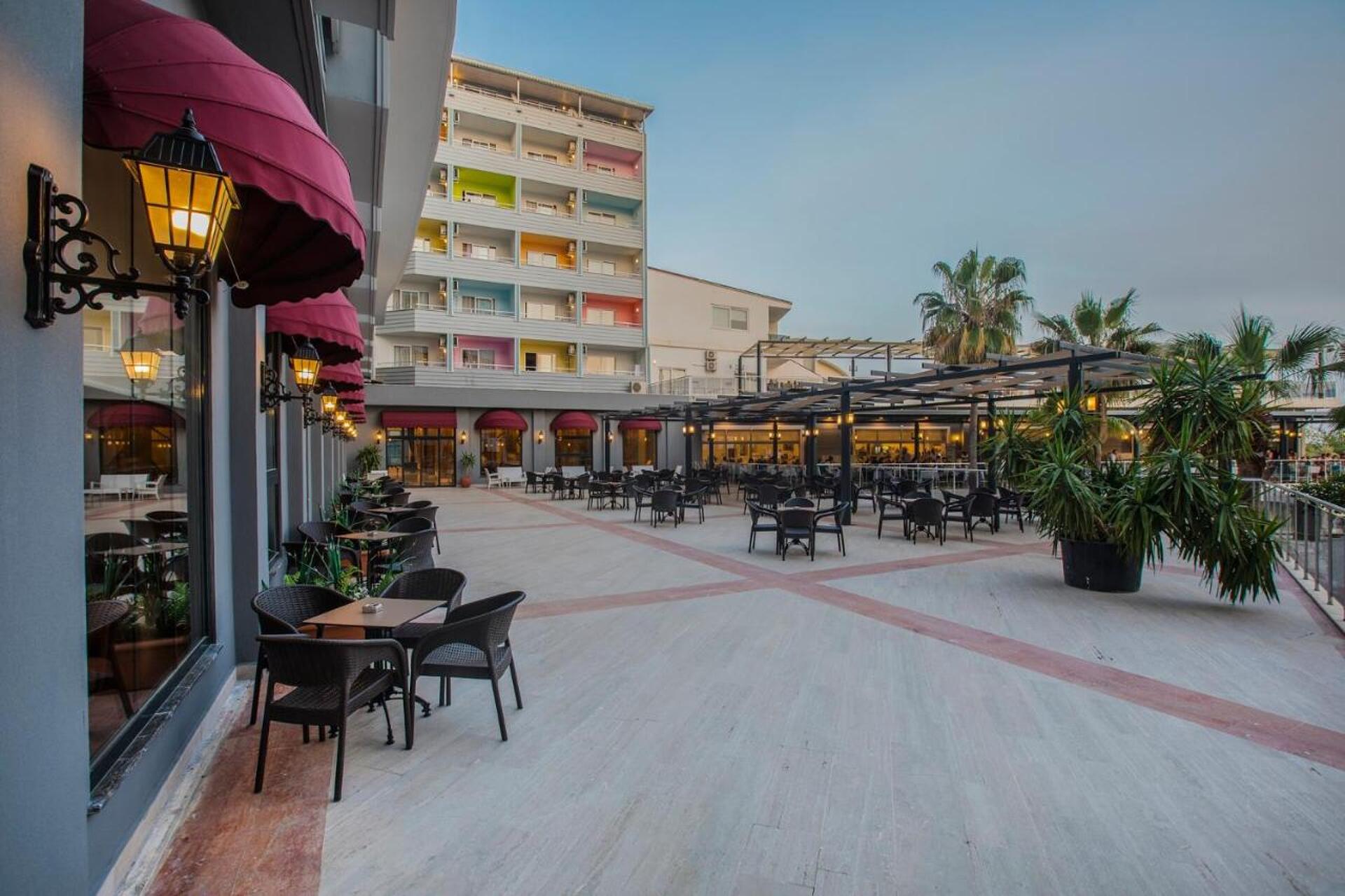 Meridia Beach Hotel 20