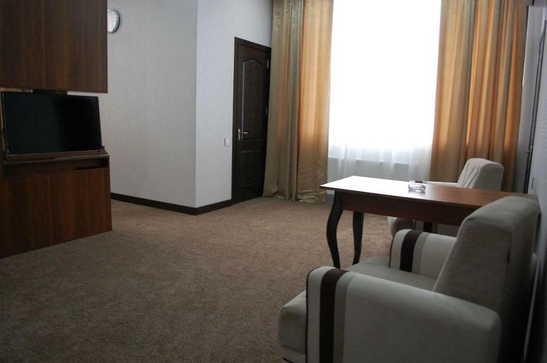 Hotel Consul Baku 3* 62