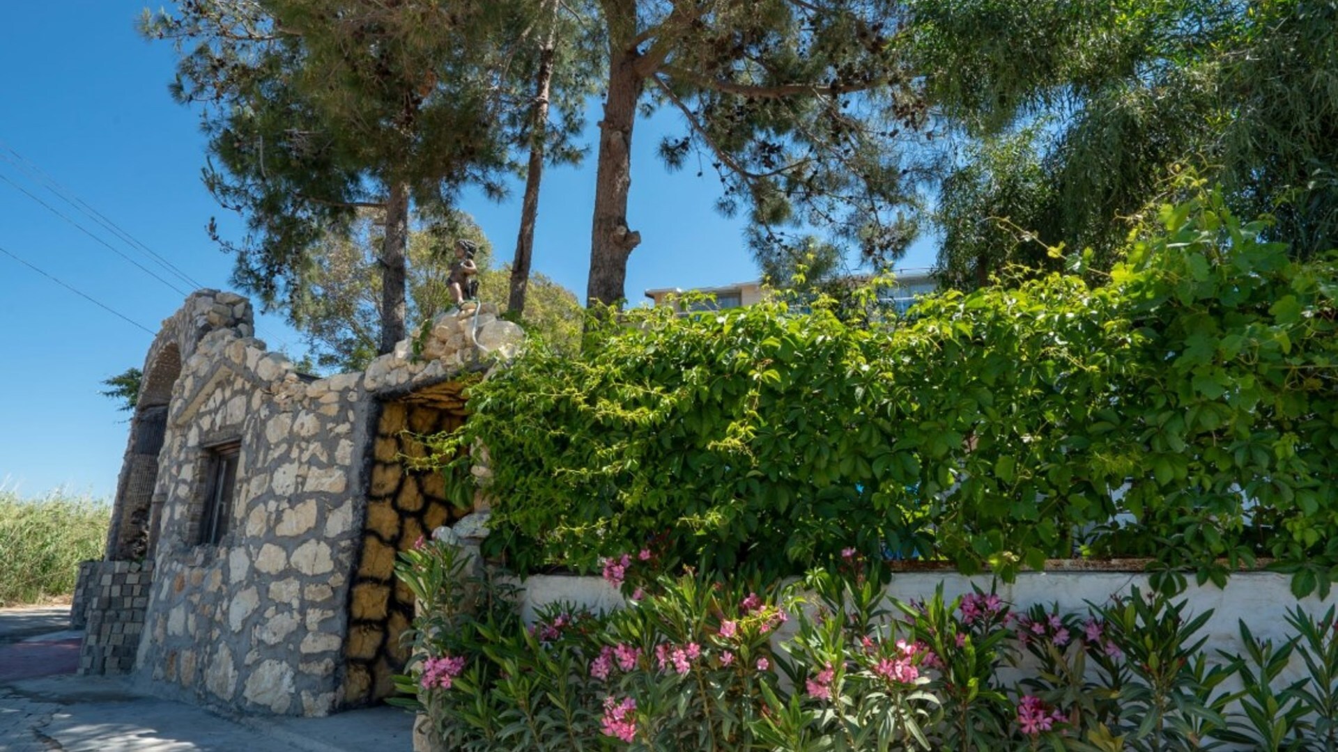 Aperion Beach 4* 25