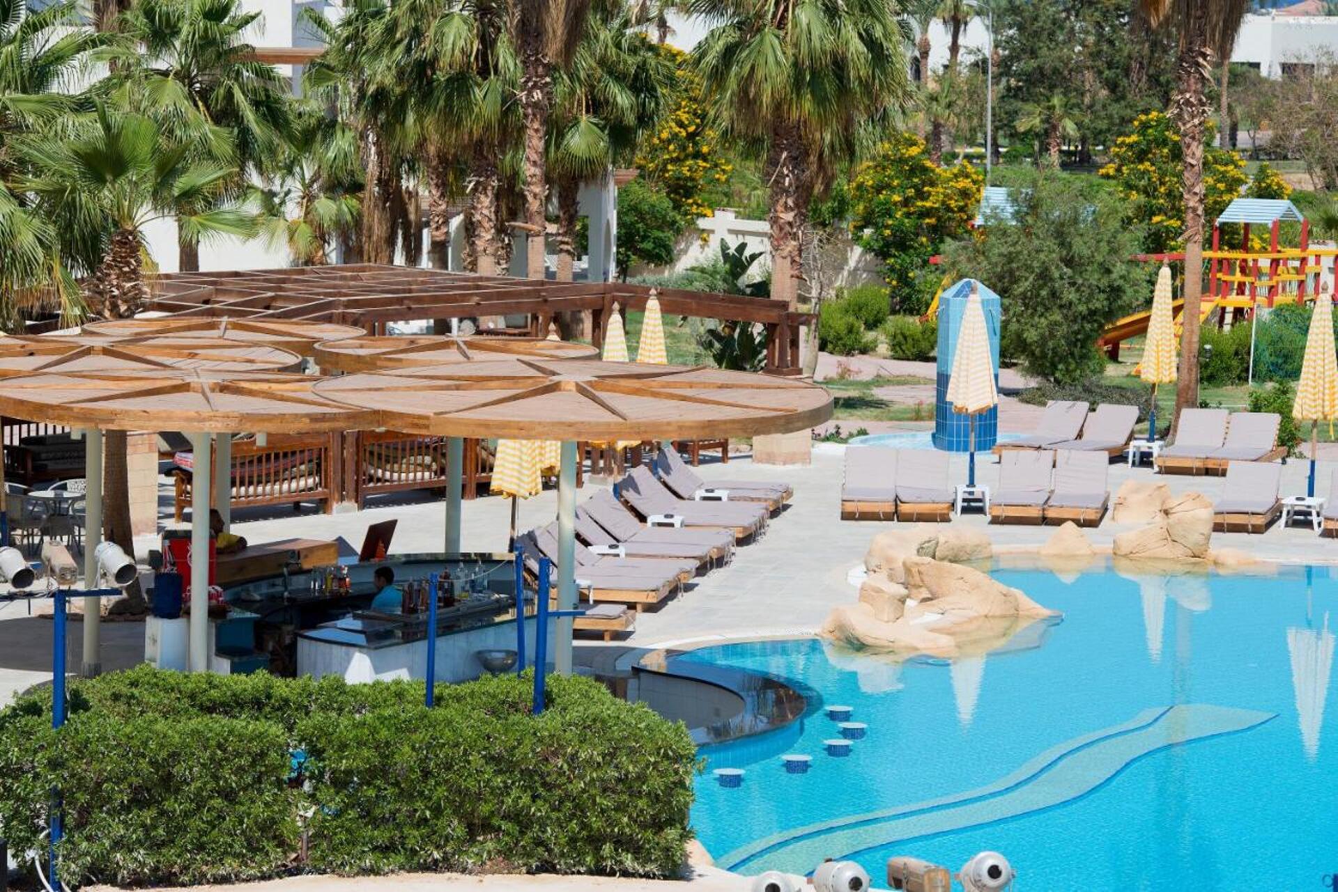Otium Inn Amphoras Aqua Resort 8
