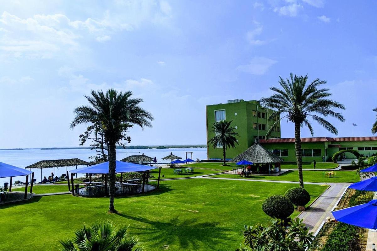 Flamingo Beach Hotel 3* 1