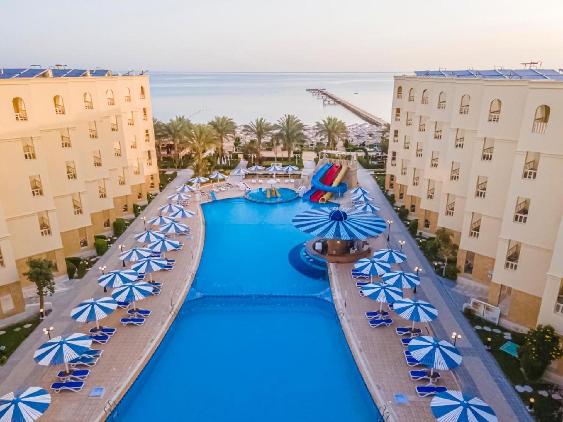 AMC Royal Hotel & Spa 0