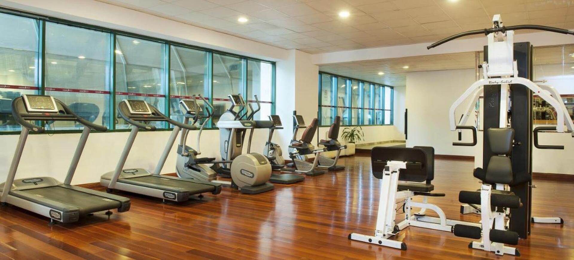 Golden Tulip Sharjah 43