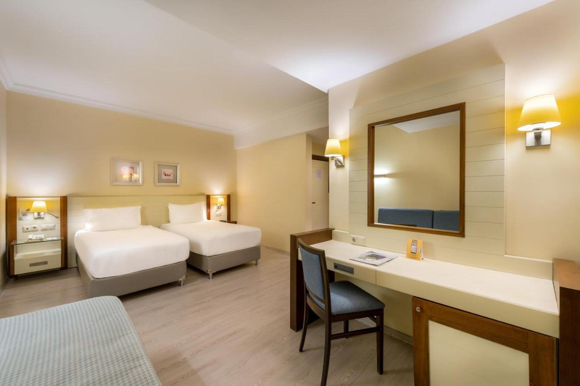 Megasaray Club Belek 3