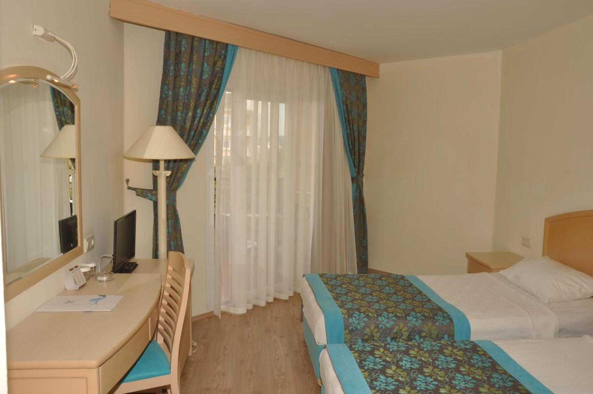 Aska Just In Beach 5* 6