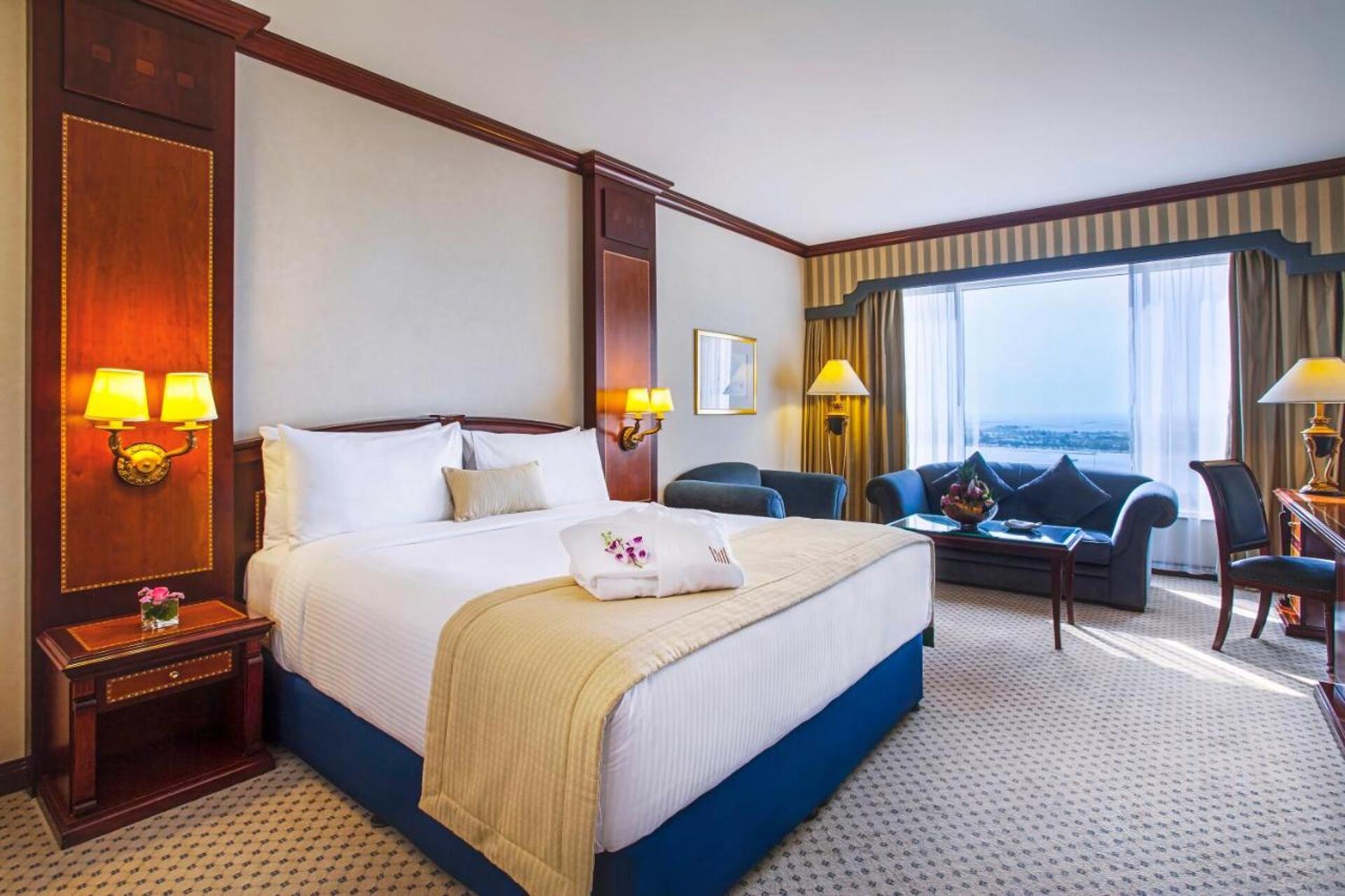 Corniche Hotel Abu Dhabi 35