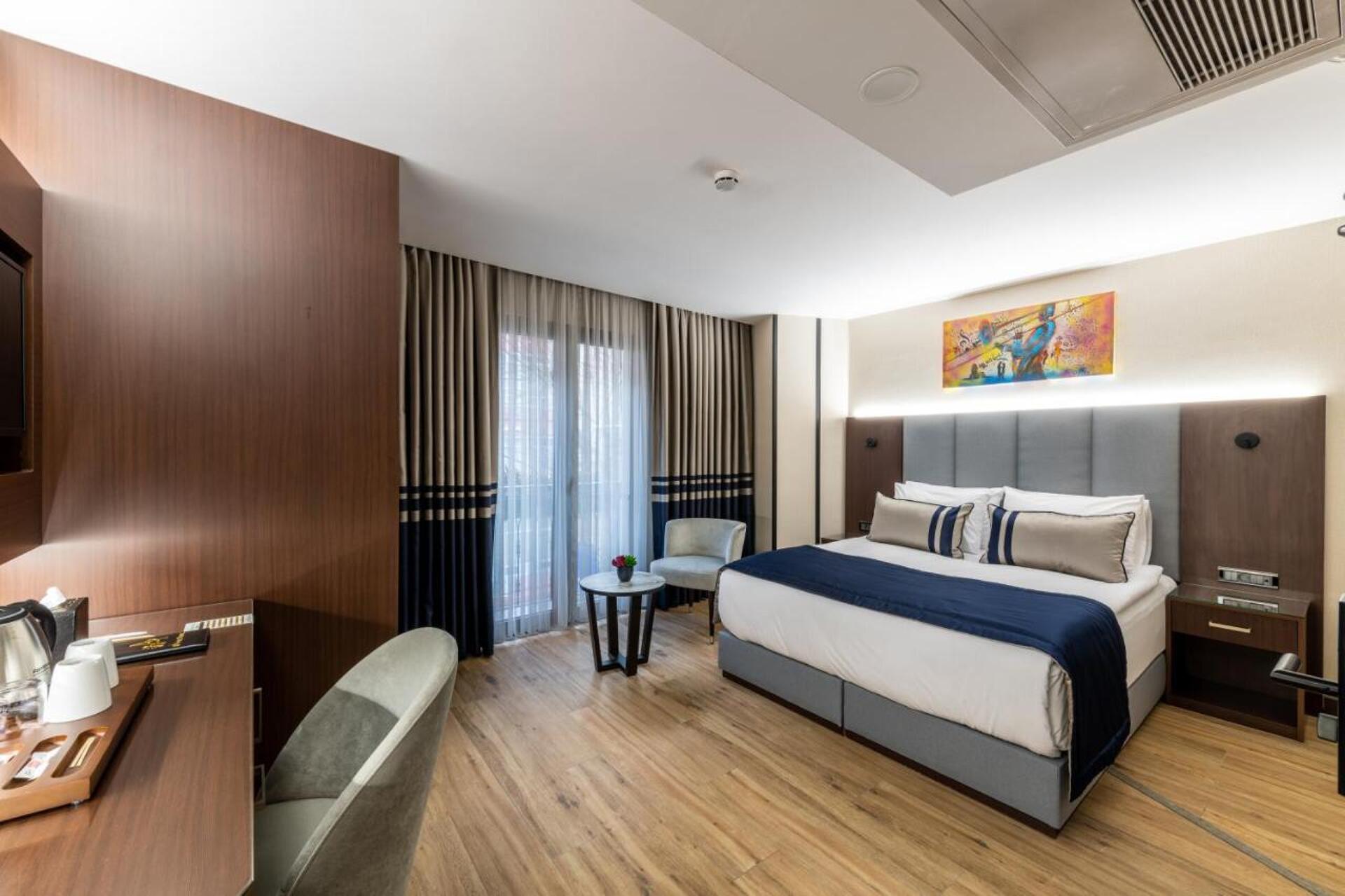 Aprilis Deluxe Hotel 4* 1