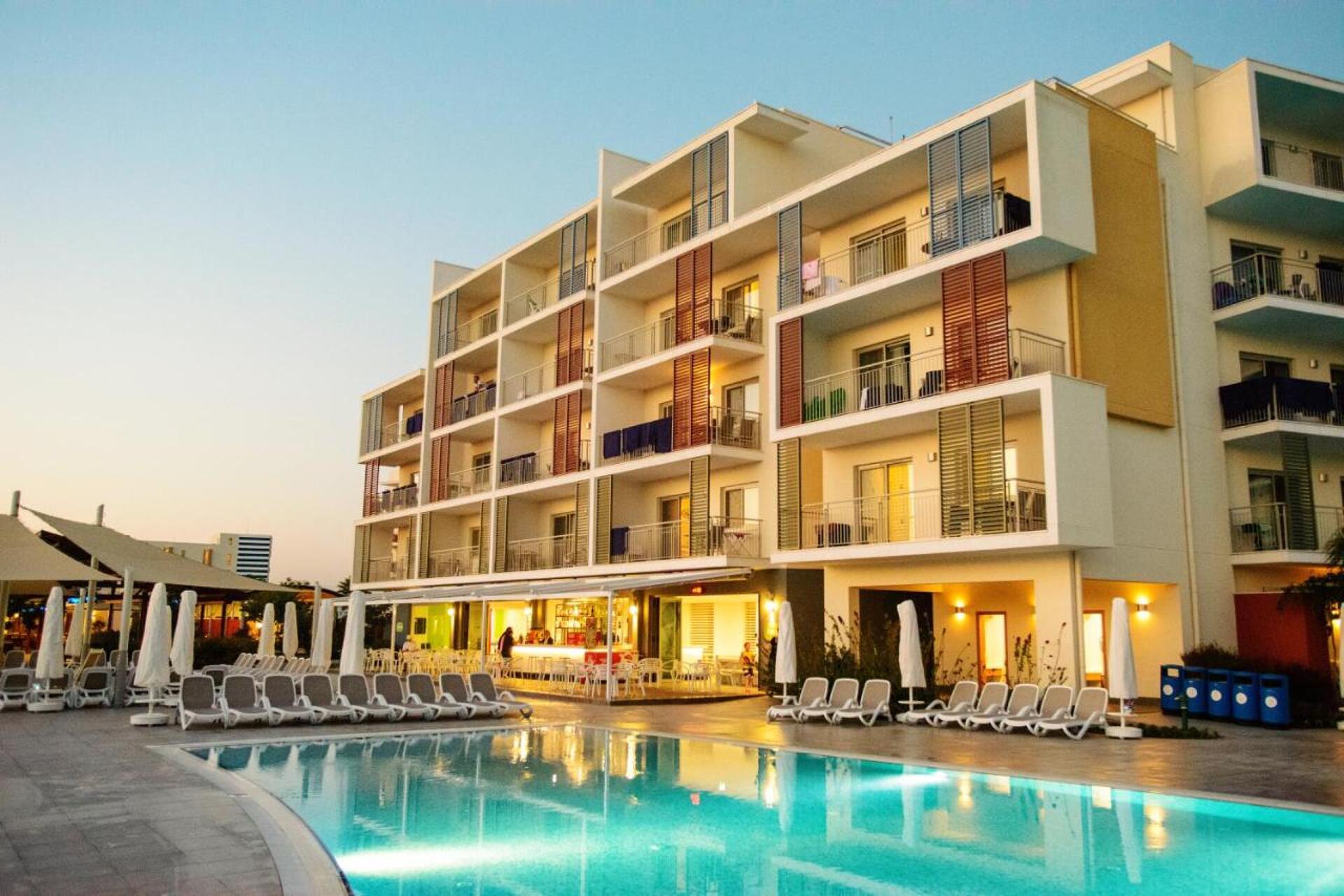 Barut Goia 4* 4