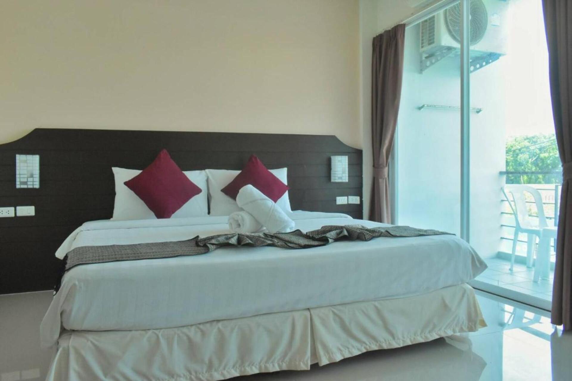 Outdoor Inn & Restaurant Kata 3* 33