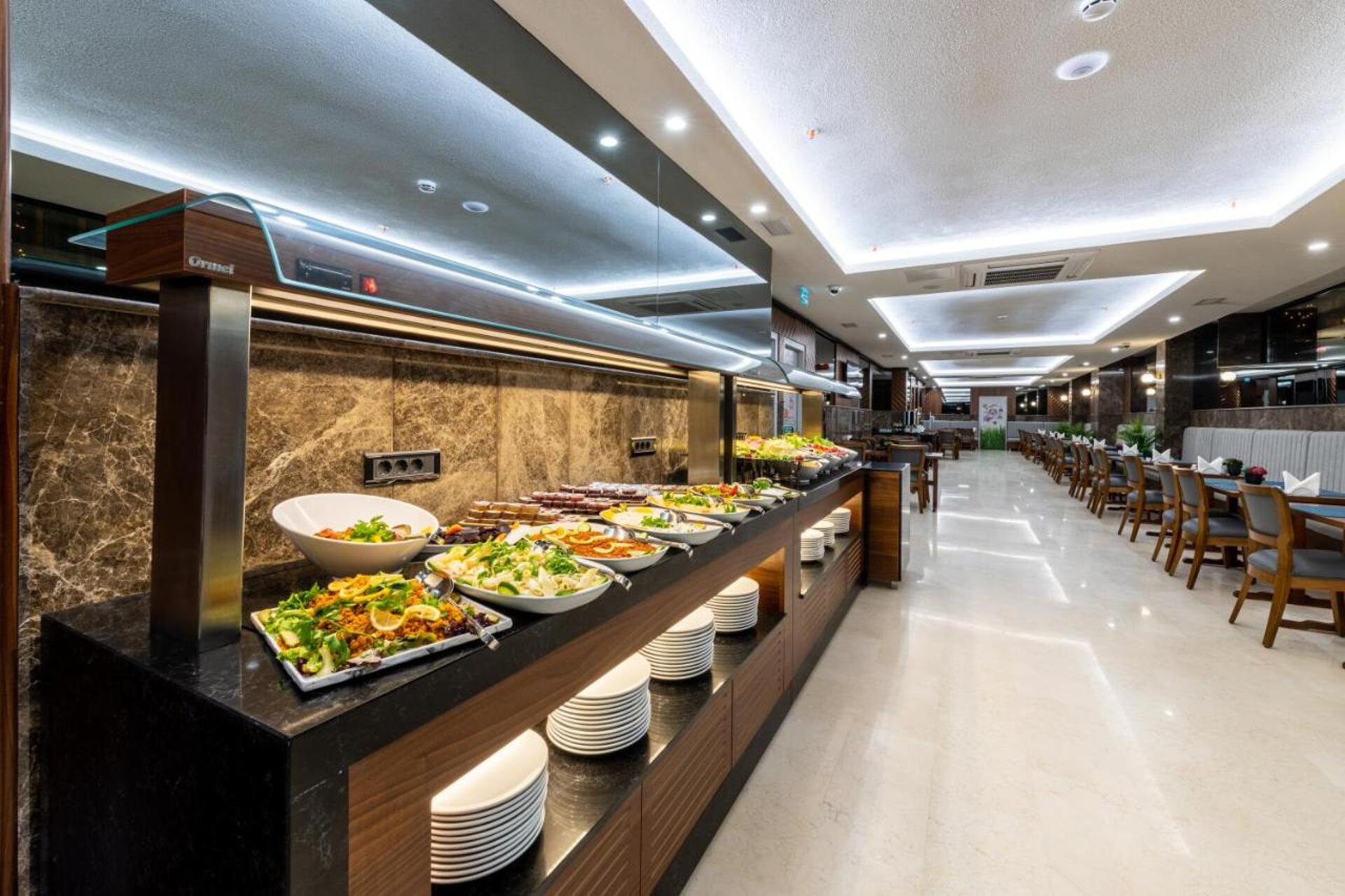 Aprilis Deluxe Hotel 4* 15